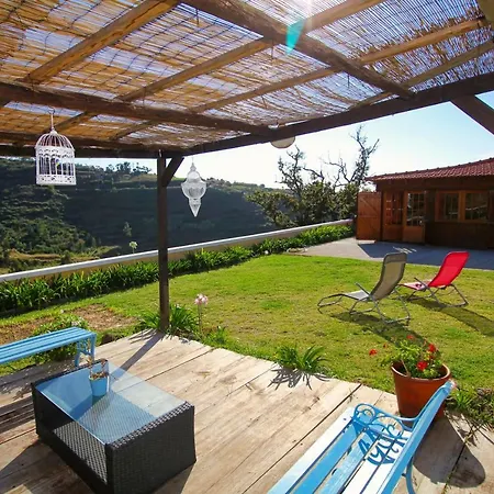 Casa Benedita Holiday home